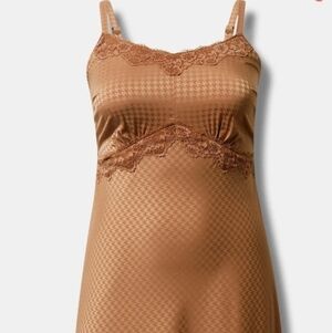 ✨ NWT Gold Slip Dress – Size 2 from Torrid ✨